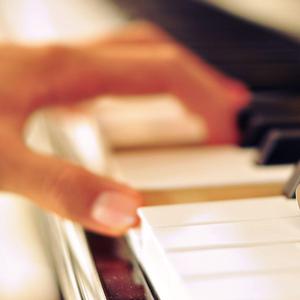 昆延夫夫拍的片子网页
